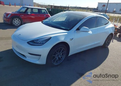 2019 Tesla Model 3 Long Range/Performance z USA, uszkodzony, nr VIN 5YJ3E1EB9KF442312